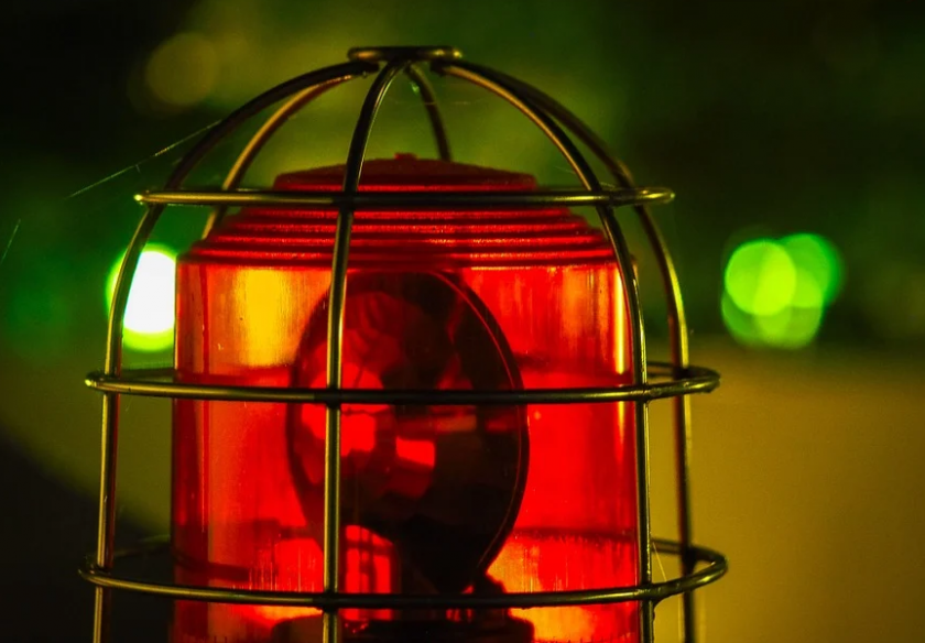 76-годишен мъж е починал при пожар в дома си в