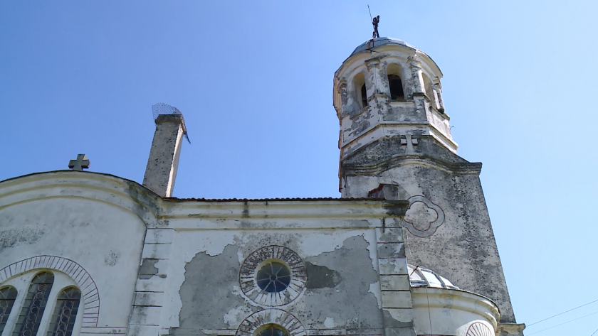 100-годишна църква във варненското село Равна спешно се нуждае от