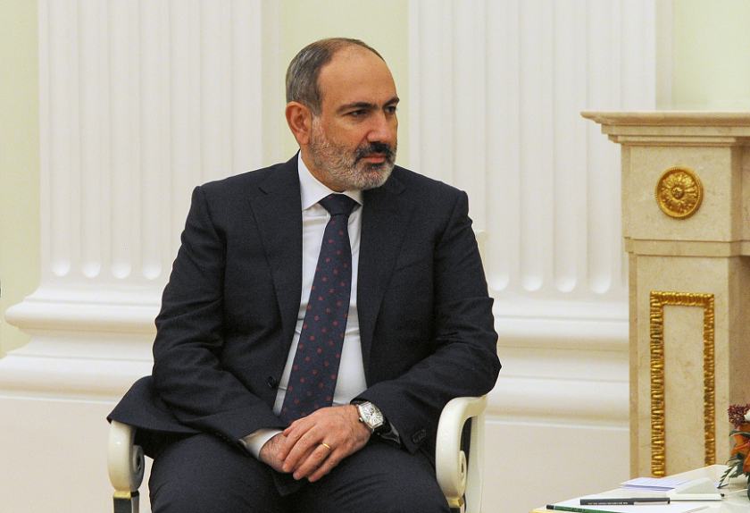 премиерът армения подаде оставка
