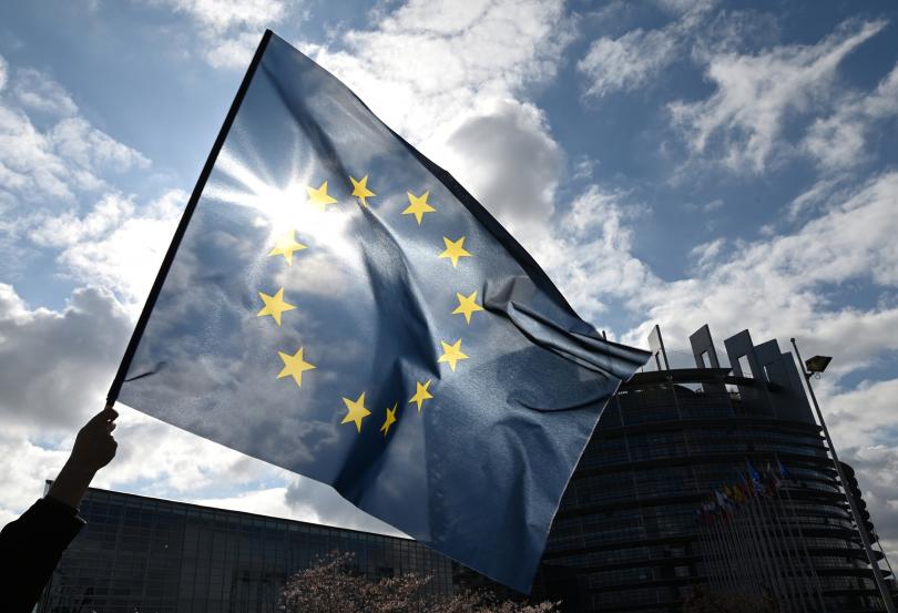 ЕС изрази загриженост от нарастващия натиск над журналистите