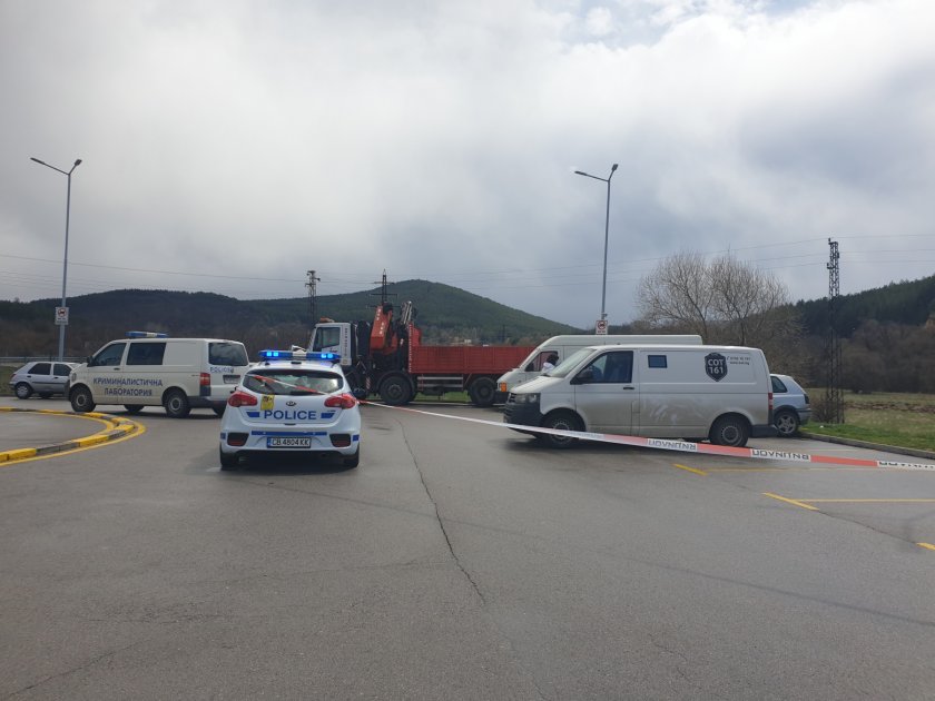 Четирима са били нападателите атакували по-рано днес инкасо автомобил, който