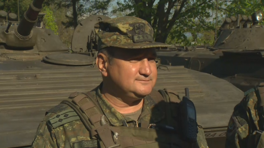 37 военни машини на демонстрацията на сухопътните войски в Казанлък