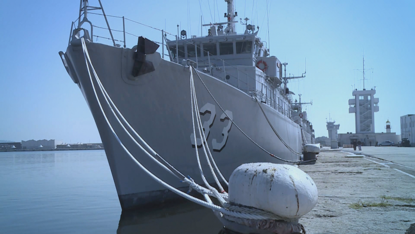 Бойните сили на флота: На борда на два от военните кораби