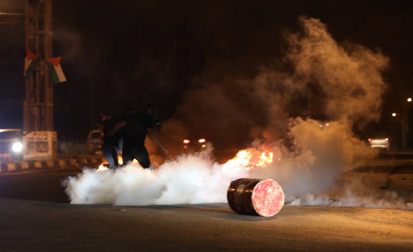Нови сблъсъци между израелската полиция и палестински демонстранти в Източен