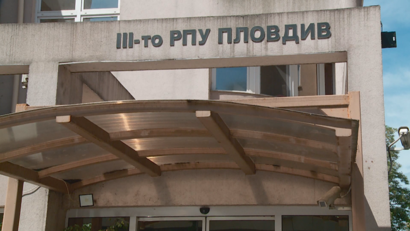 При закрити врата гледат мерките на полицаите от Пловдив