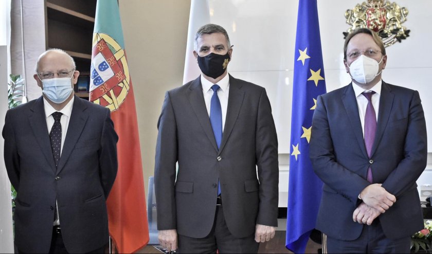 служебният премиер стефан янев срещна португалския външен министър еврокомисар вархеи