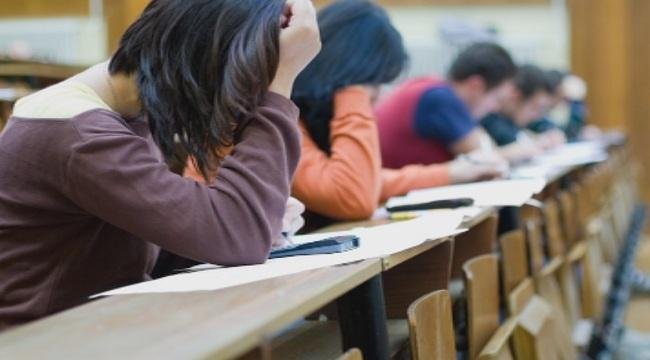 722 училища приемат 000 зрелостници матурата бел