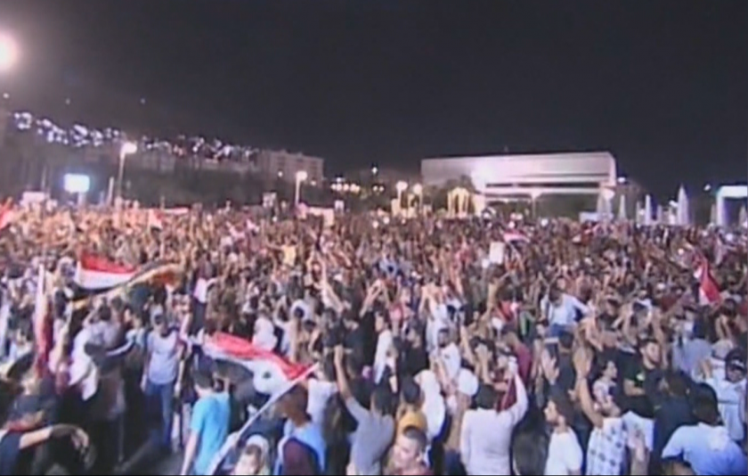 Сирийският президент Башар Асад печели четвърти 7-годишен мандат.По официални данни