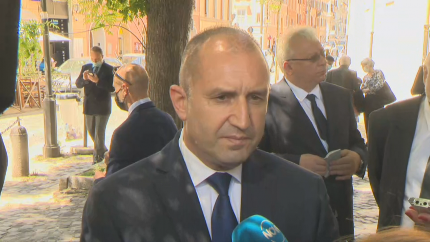 Президентът е подписал указа за освобождаването на шефа на ДАНС