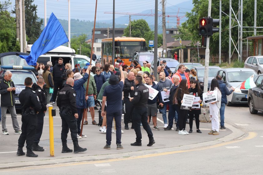протестиращите горубляне блокираха час движението цариградско шосе