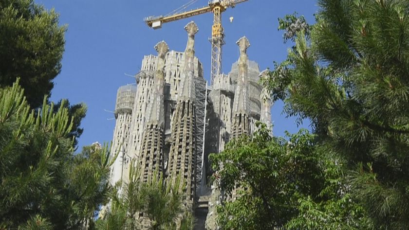 Световноизвестната недовършена катедрала Саграда Фамилия в Барселона от днес отваря