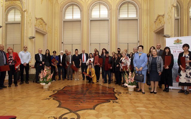 Министерството на културата поднася своите искрени извинения във връзка с