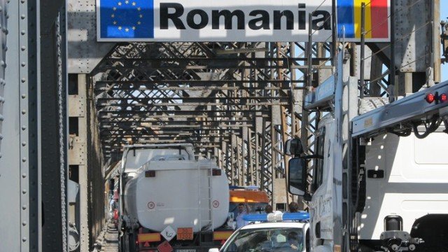 автобус украински туристи успешно премина румъния намесата българските власти