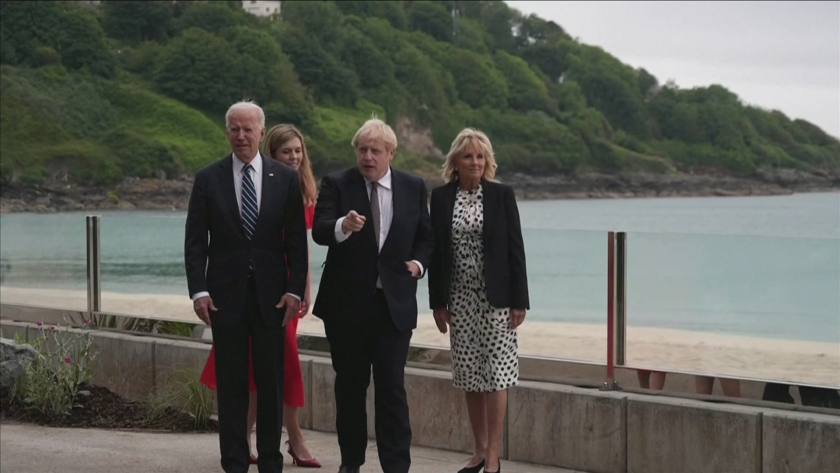 Какво е посланието на тоалета, в който блесна Джил Байдън