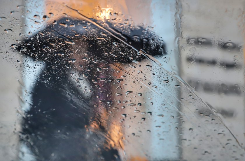 Пореден и съвсем не последен ден с гръмотевични бури и