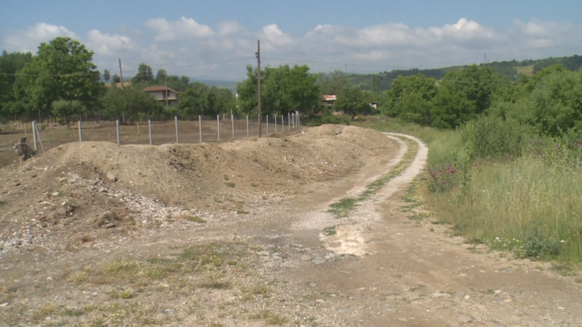 Жители на благоевградското село Изгрев се оплакаха, че достъпът до