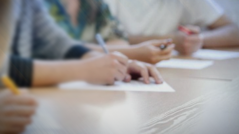 Над 11 000 ученици от 7. и 10. клас се