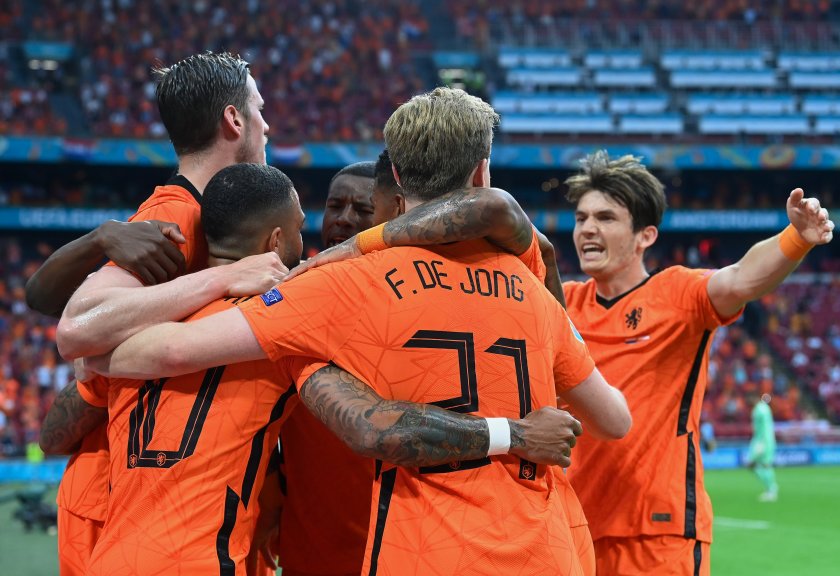 нидерландия взе своето австрия спечели група
