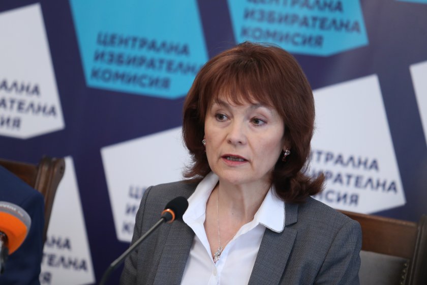 Зам.-председателят на ЦИК Росица Матева дава повече подробности за това