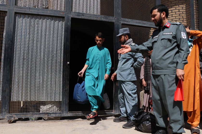 5000 затворници помилвани иран