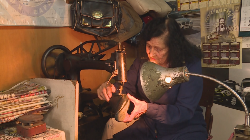 Иванка Колева от Варна кара 91-ата си година и е