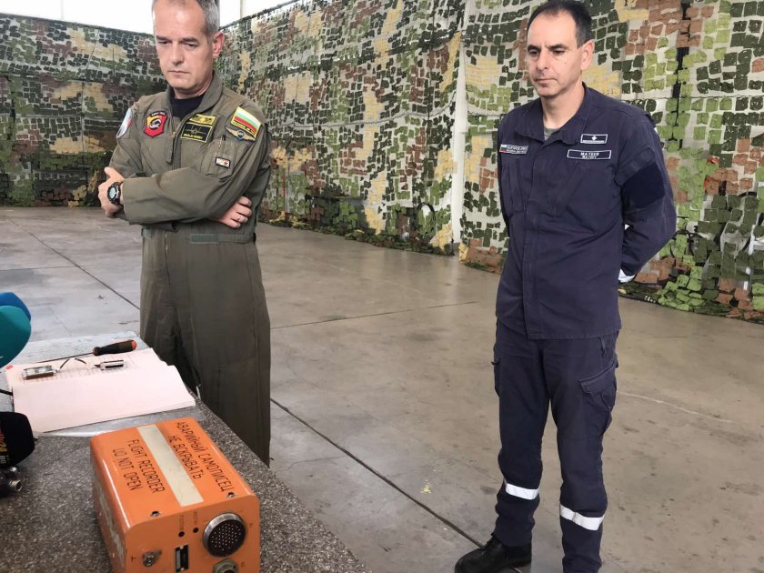 От авиобаза Граф Игнатиево дават информация за състоянието на намерената