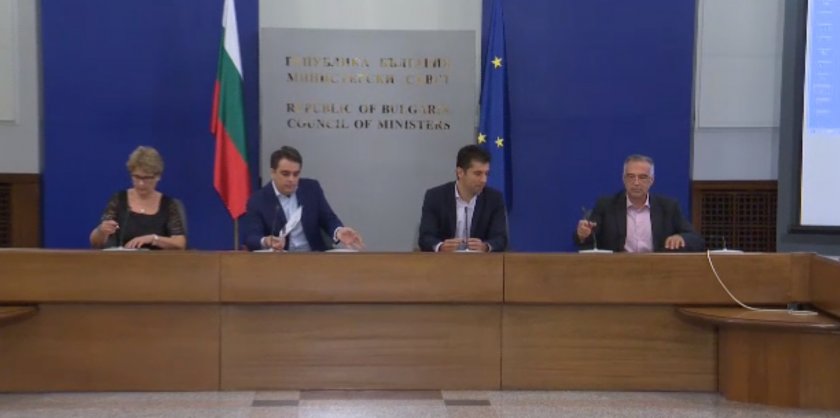 Министри дават брифинг след заседанието на МС за процедурите ин