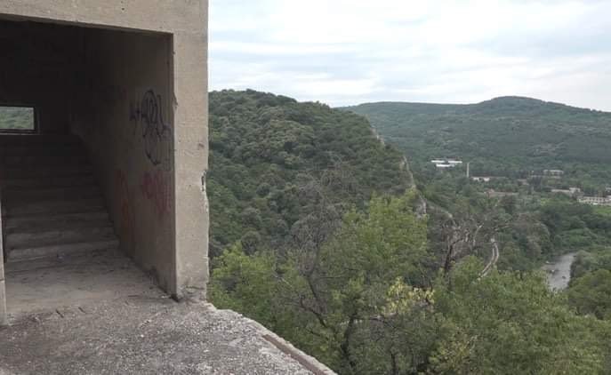 Тежка черепно-мозъчна травма е причинила смъртта на 15-годишното момиче от