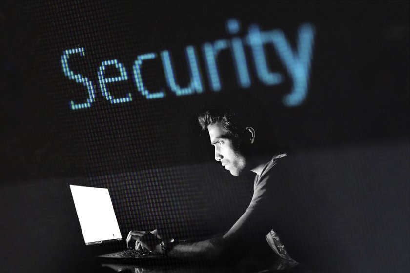 Поредна мащабна хакерска атака в САЩ. Засегнати са най-малко 200