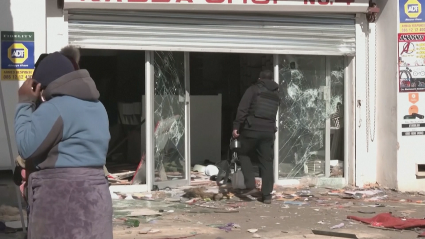 Над 30 са загиналите в безредиците, които обхванаха Република Южна