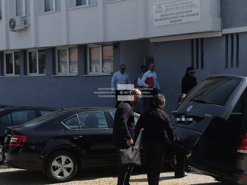 Служители на Комисията за противодействие на корупцията и за отнемане