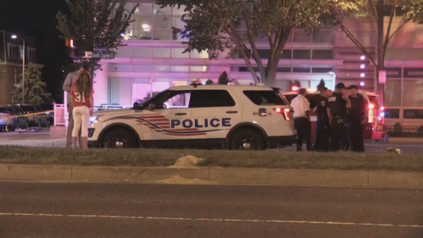 Трима ранени при стрелба край стадион във Вашингтон