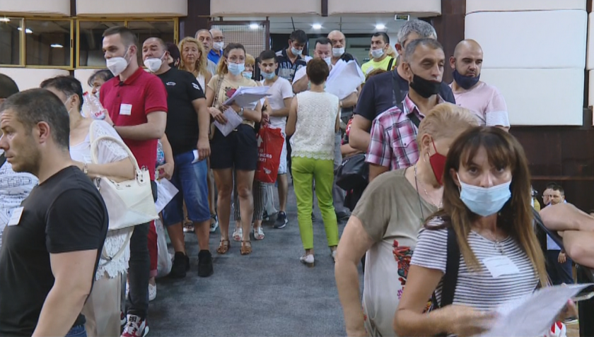 В 4.20 часа приключи отчитането на последния протокол във Варна