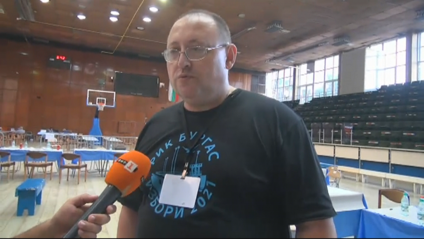 Активността в Бургас е 42,82 процента. Всички протоколи на 100%