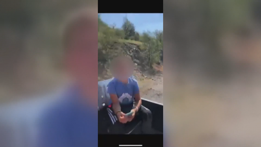 Клип в социалните мрежи с необезопасени деца, които се возят