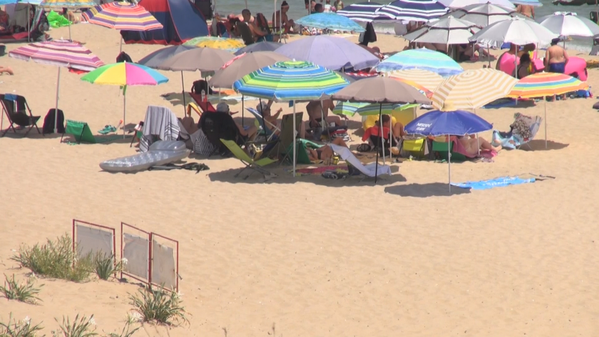 Министерство на туризма: Няма нарушения на плаж "Смокиня", цените отговарят на обявените