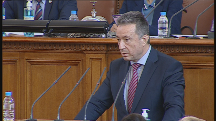 Решението на ВСС е опит щитът за защита на главния