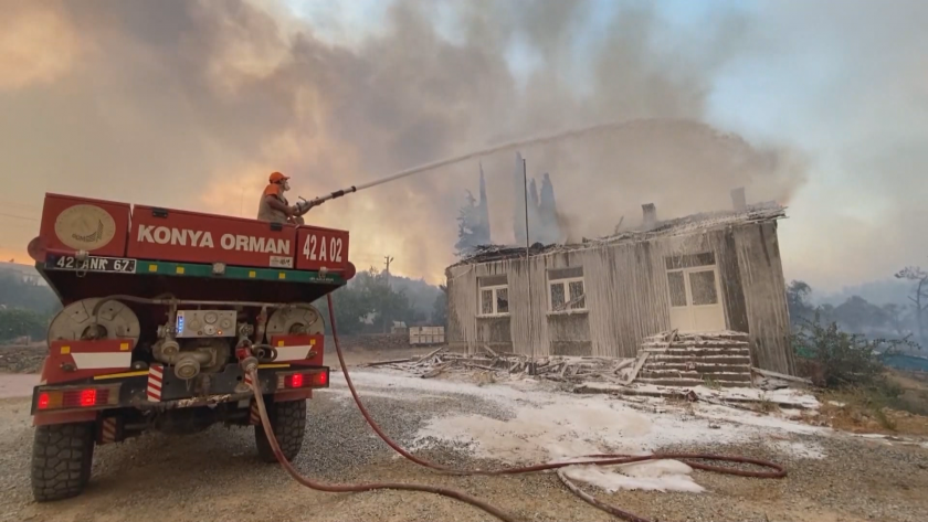 Повечето горски пожари в Турция вече са локализирани, но все
