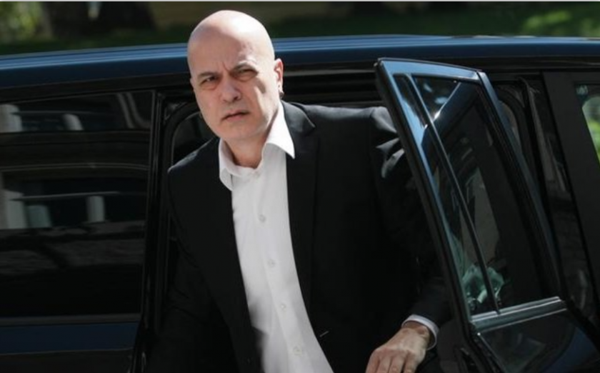 Направихме всичко необходимо да има разговори с всички политически партии