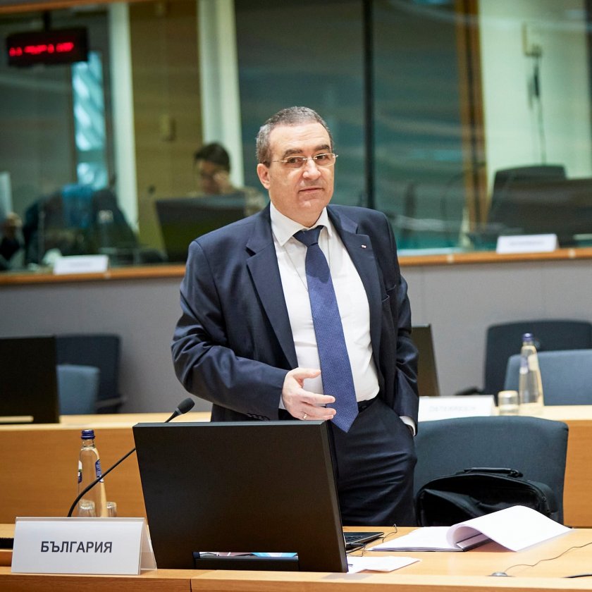 МС предлага да бъде освободен постоянният ни представител към ЕС в Брюксел Димитър Цанчев