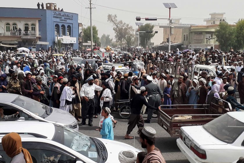кабул капитулира талибаните влязоха без бой афганистанската столица