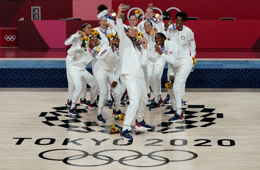 женският баскетболен отбор сащ седма поредна олимпийска титла