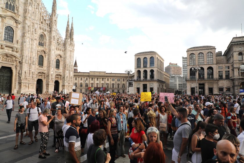 масови протести зеления пропуск италия