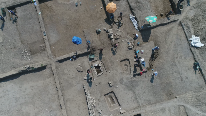 Непознати погребални практики засякоха археолози при спасителни разкопки на строежа