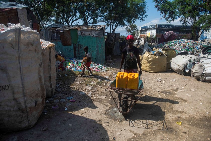 Земетресение с магнитуд 7,2 е регистрирано близо до брега на