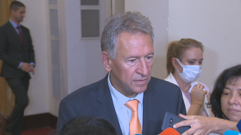 Проект за нова частна мегаболница край София вкара в задочен