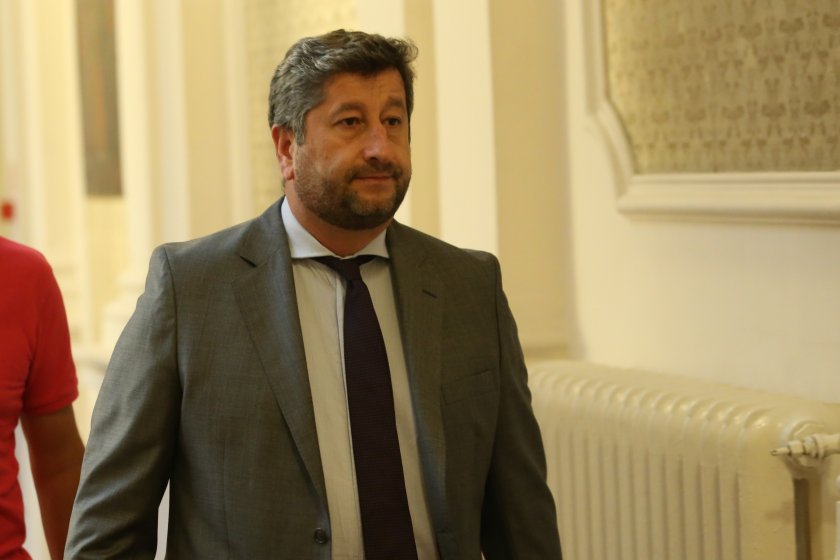 С абсолютно единодушие беше взето решение, че ние не можем