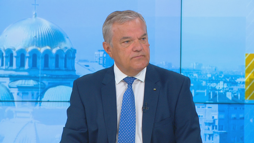 Румен Петков се обяви за актуализация на Бюджет 2021 и възстановяване на оградата по границата