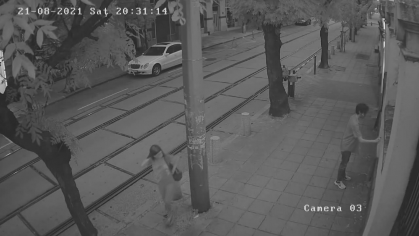 Извършителите са заснети от охранителните камери и в момента се