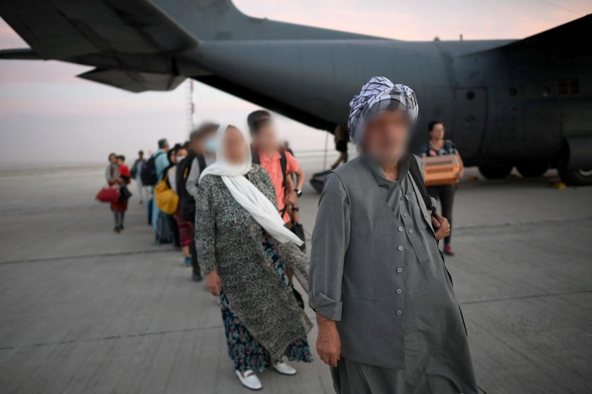 Афганистанската служба за гражданска авиация обяви спиране на полетите на
